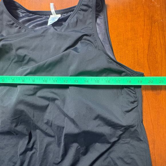 Lands' End Black Swim Top Size 18 - Picture 3 of 5